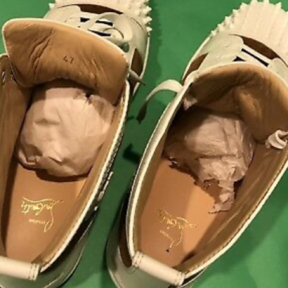 Brown Christian Loubs